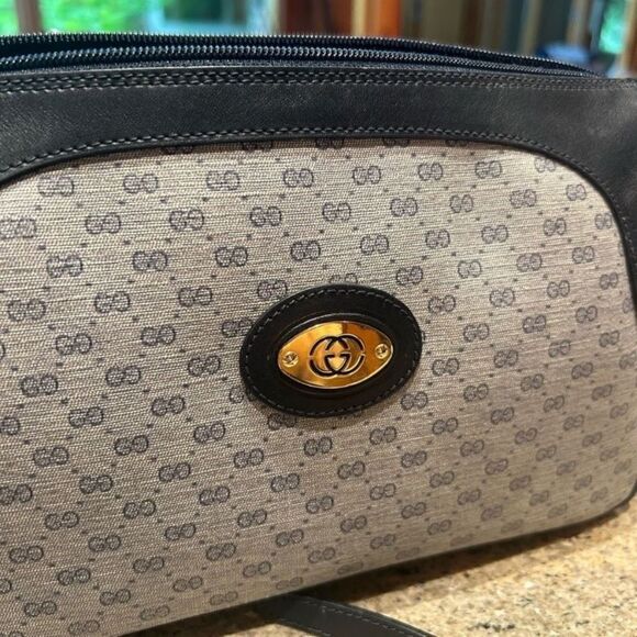 Gucci Vintage crossbody - Picture 2 of 15